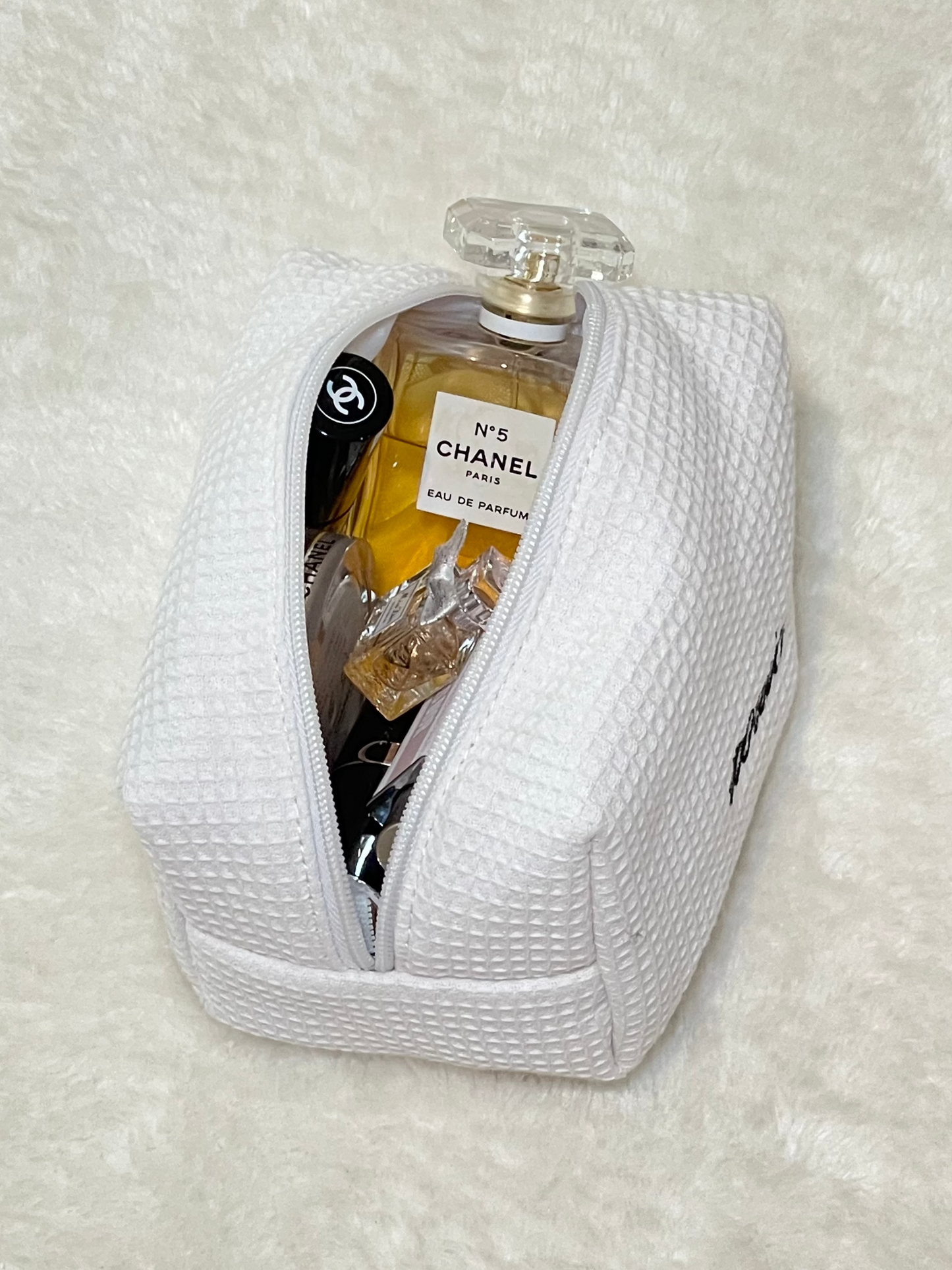 Blanc Waffle makeup bag