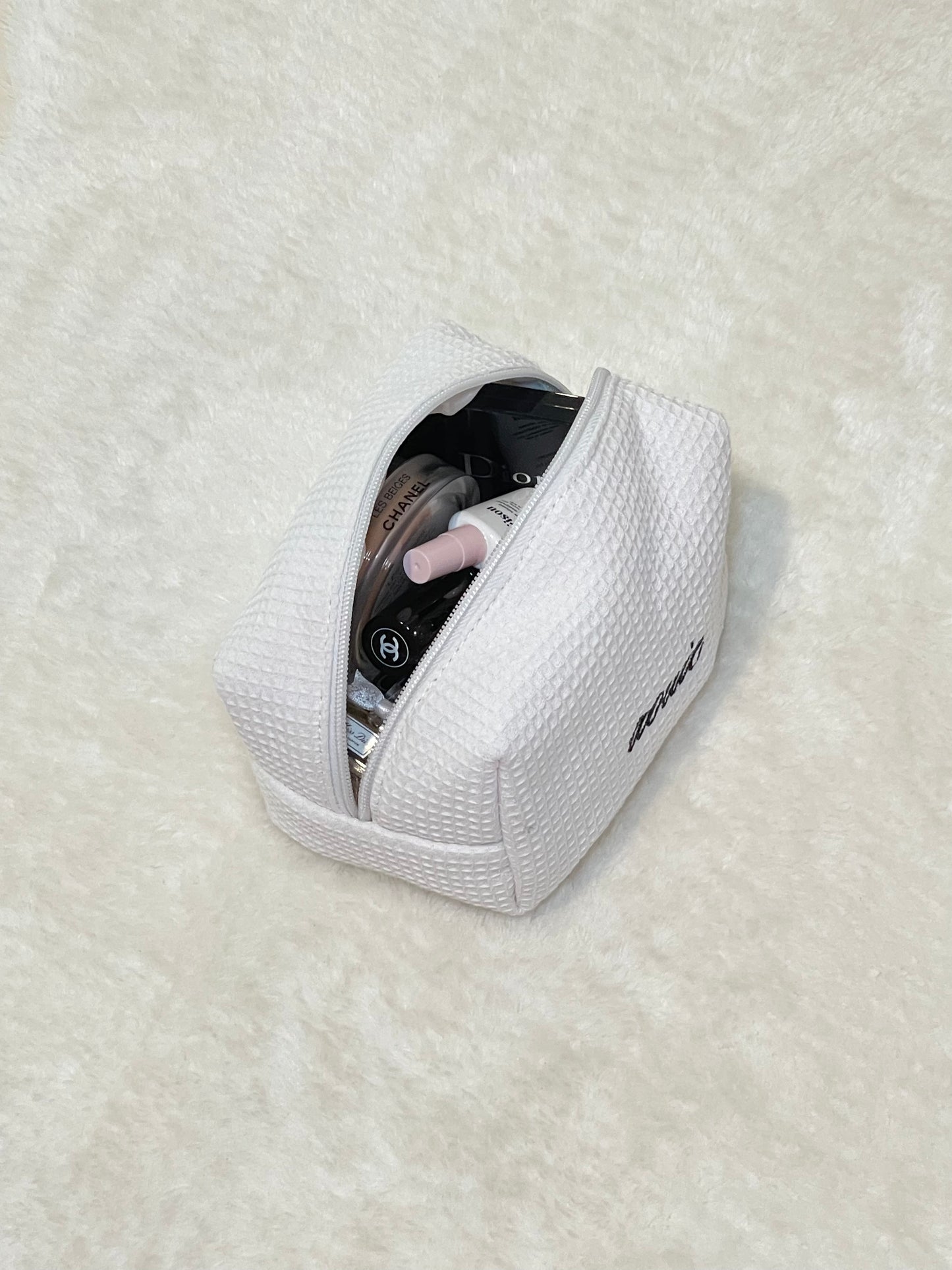 Blanc Waffle makeup bag