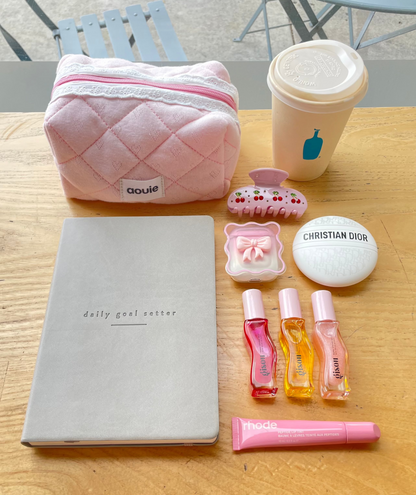 Heart-embroidered Lace Makeup Bag